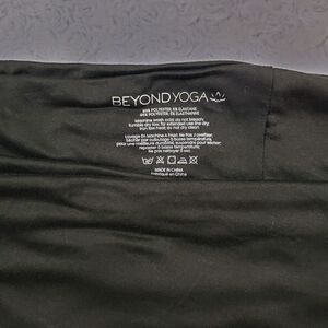 Beyond Yoga black infinity scarf with zippered pocket for phone/keys/cash